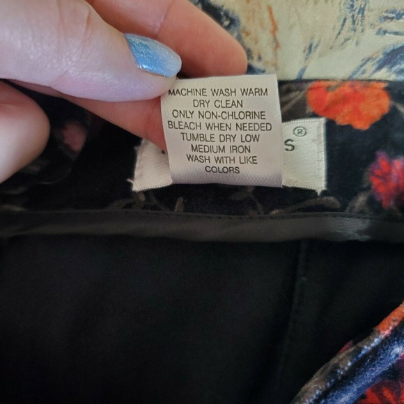 H&M x Hennes Collection Rose Floral Velvet Vintage‎ Style Mini Skirt. Size 8 - Picture 6 of 8